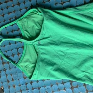 Lulu lemon power y tank